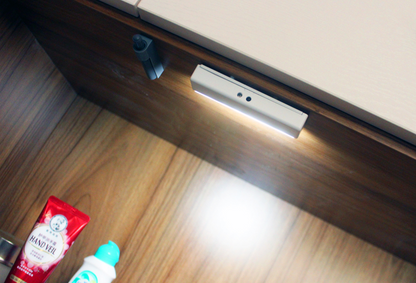 Battery-Powered LED Motion Sensor Cabinet Light