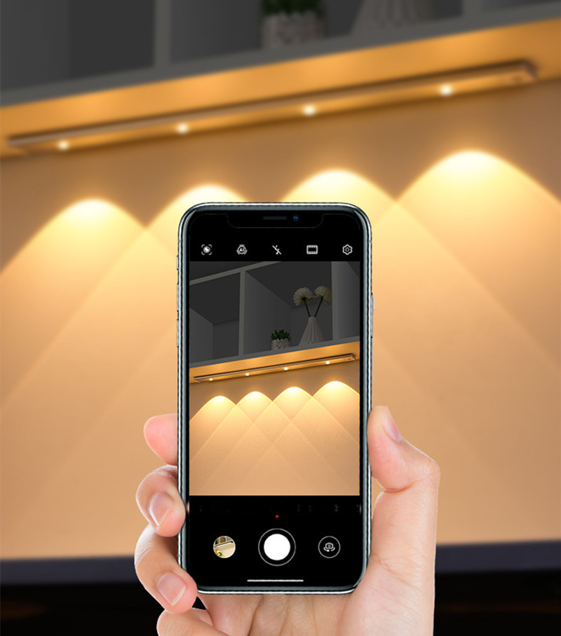 Smart Motion Sensor Light – Wireless, Rechargeable &amp; Ultra-Thin